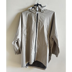 Tilley Packable Hooded Poncho NWT Womens L/XL Beige Waterproof Fabric UPF 50+